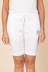 Angela Mara Short Femme