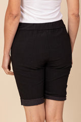 Angela Mara Short Femme