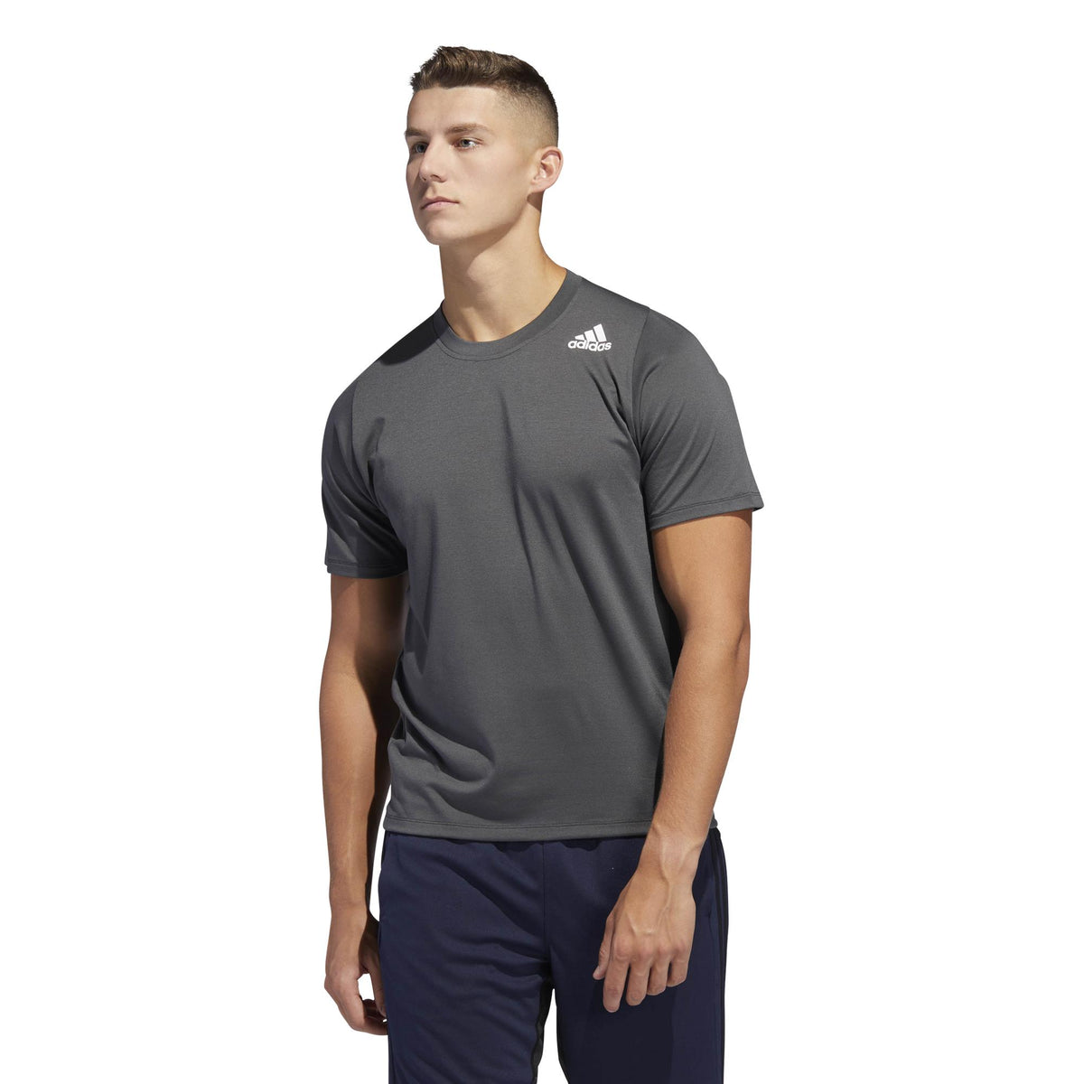Adidas t / shirt